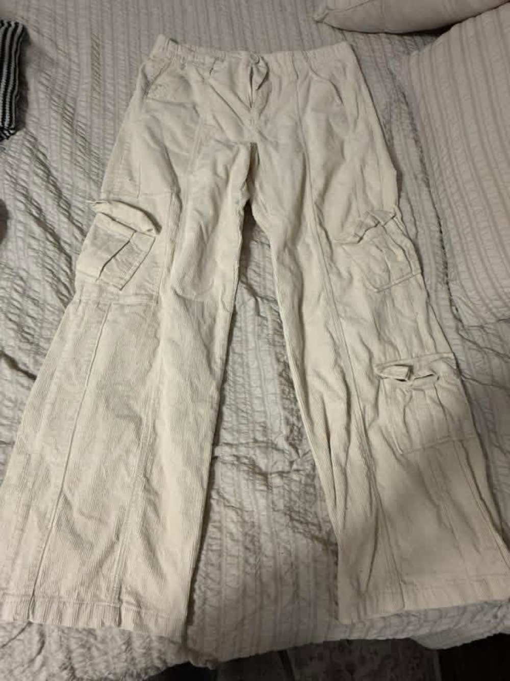 Angel Kiss Cream Wide-Leg Cargo Pants